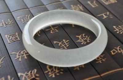 ​保养蓝田玉的注意事项