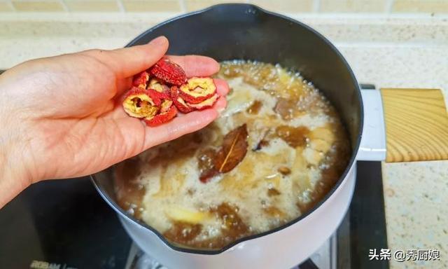 怎么炖牛羊肉好吃又简单（炖牛羊肉时多加2样东西）(7)