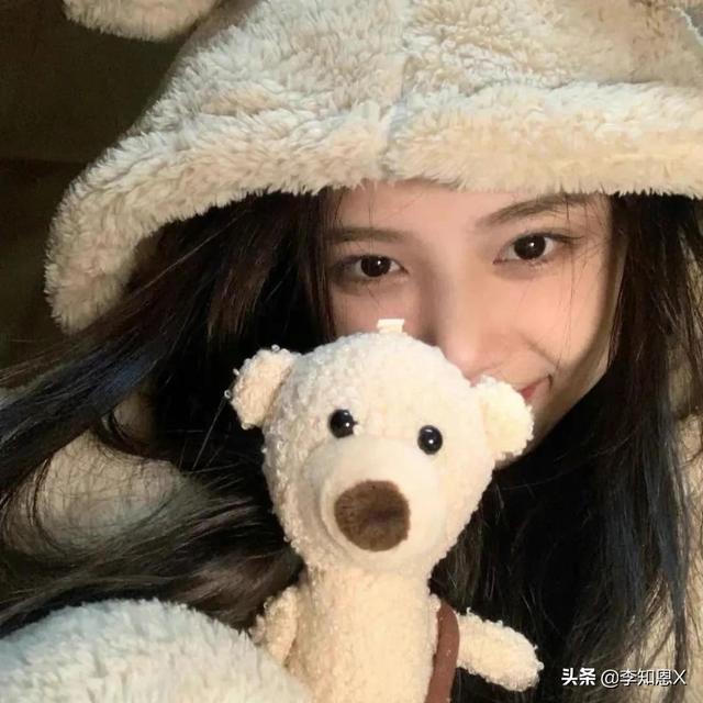 微信头像简约干净阳光（微信头像背景图）(36)