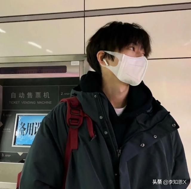 微信头像简约干净阳光（微信头像背景图）(31)