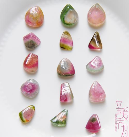 碧玺石（碧玺的功效与作用（碧玺石的功效与作用有哪些）