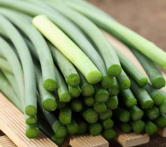 ​蒜苔的长期保存方法（怎样长期保存蒜苔）