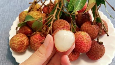 ​夏天荔枝要放冰箱,荔枝应该放冰箱吗
