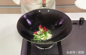 家常竹笋炒肉的做法（竹笋炒肉是一道非常下饭的家常菜）(12)
