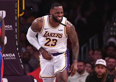 ​NBA奇葩受伤事件，乔丹切雪茄弄伤手指 沃尔家中滑倒赛季报销
