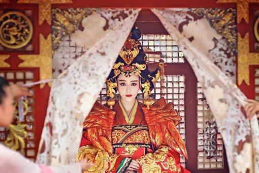 历史上女性当权很多,为什么只有武则天称帝了