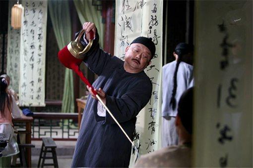 和珅被抄家之后,他的钱为何嘉庆用了一年就没了?