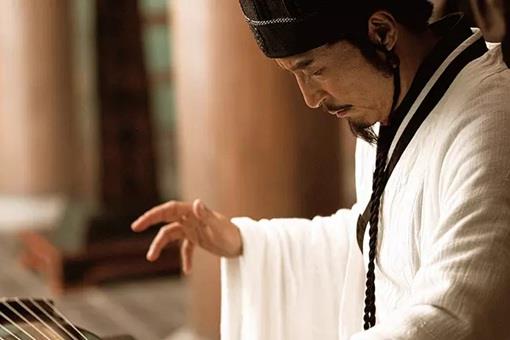 刘禅究竟是信任诸葛亮,还是一直提防诸葛亮?