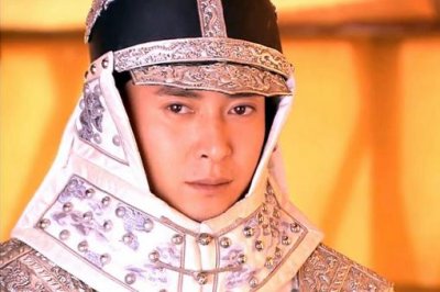 ​多尔衮的母亲那么年轻还有孩子要养,为什么要给努尔哈赤殉葬?