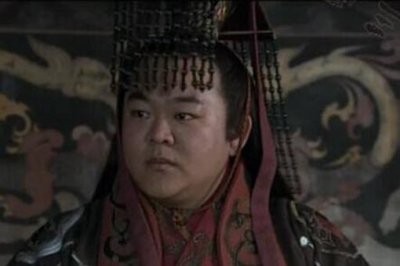​司马懿为了羞辱刘禅,在他墓穴中放了哪三样东西?