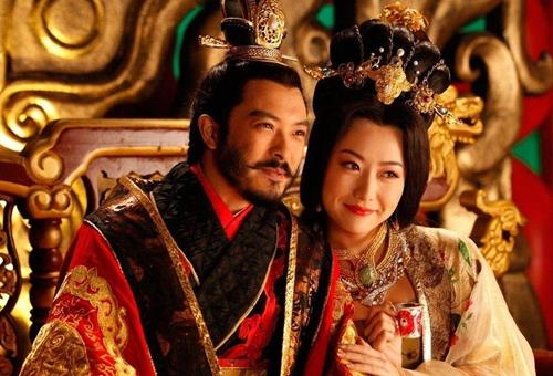杨坚怎么当上皇帝的?他怎么那么轻松就夺取了宇文家的天下?