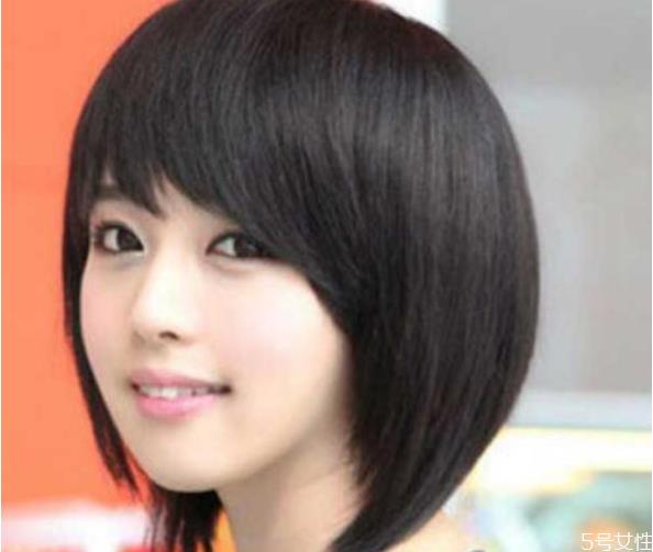 如何用刘海修饰脸型 怎样用刘海修饰大圆脸