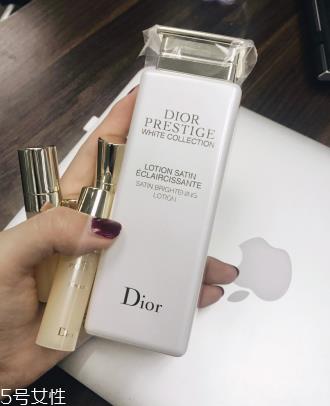 迪奥花蜜水怎么样？深度滋养干性肌肤