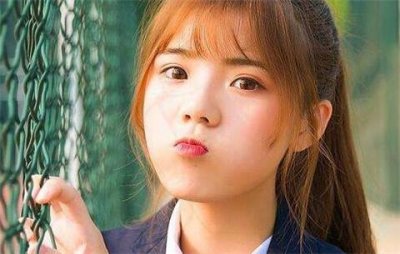 ​幽默的追女孩子的聊天技巧，追到她真不需要好看的皮囊