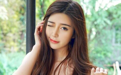 哄女朋友睡觉的话肉麻二