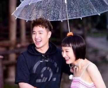 ​吴昕为潘玮柏演唱会宣传, 网友直呼撒狗粮!