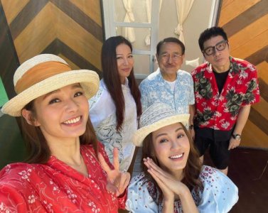 ​TVB艺人吕慧仪亲吻儿子为其庆生 独自抚养儿子依旧过得很幸福