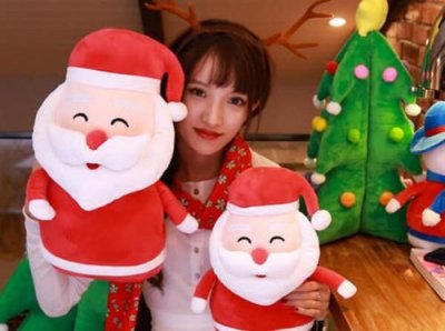 ​圣诞节给喜欢的女生送什么礼物才能打动她？