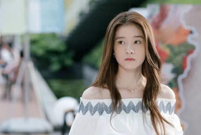 张雪迎首部古装剧《白发王妃》来袭，看到男主人选，不追可惜了！