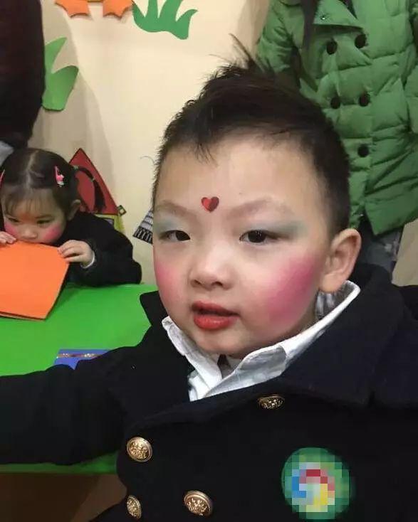 儿童节汇演妆容照曝光!亲妈看到都哭了哈哈哈哈哈哈哈哈哈