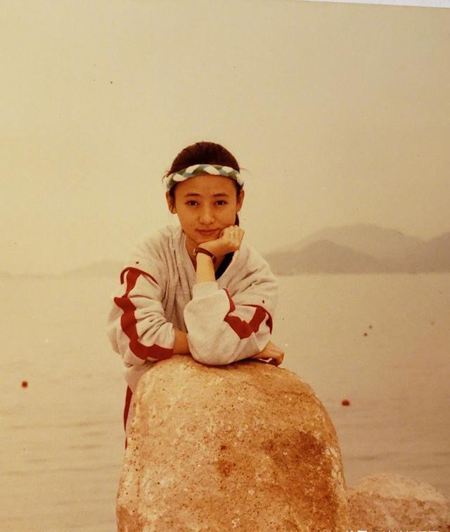 因拍三级片成名,50岁翁虹风韵犹存,网友:女神