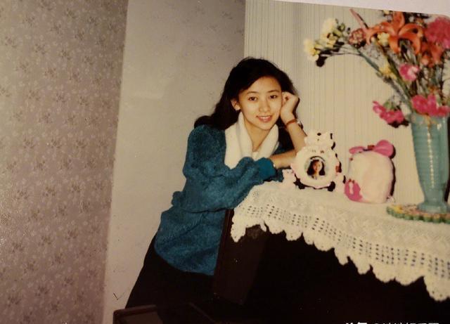 因拍三级片成名,50岁翁虹风韵犹存,网友:女神