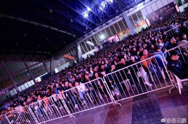 岳云鹏回应“退票事件”,评论区两极化,粉丝1句话安慰超暖心!