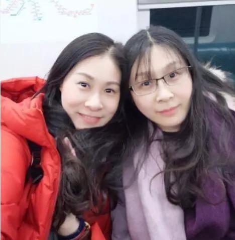 赵蕊蕊晒一家三口合照,全家身高平均1米9,年近40岁嫩如少女