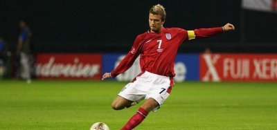 ​小儒尼尼奥身材矮小，把任意球当点球踢，打进了超过80个任意球