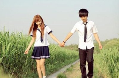 ​小情侣初中早恋，班主任让其相爱10年，10年后的结局大家都惊讶了