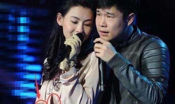 盘点6大女星衣扣突然崩开，“胸前失守”显尴尬！