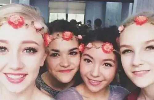 “丹麦天使”素颜似路人，妆后却变仙女！