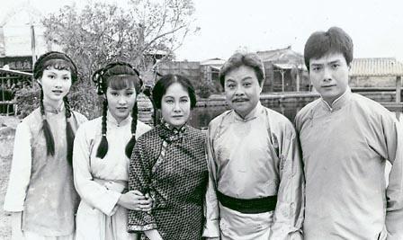 了解一下《霍元甲》中霍恩第和《再向虎山行》中容沧海的饰演者