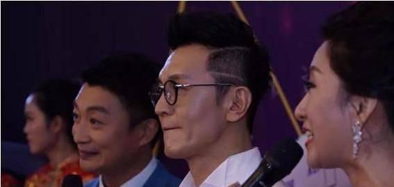 哈文母女俩搬回北京豪宅,发文称女儿像自己,家中装修一如既往