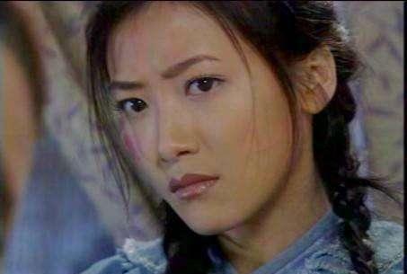 2006年，陈紫函半裸照外泄，网友公开叫卖：100元一张还能打折