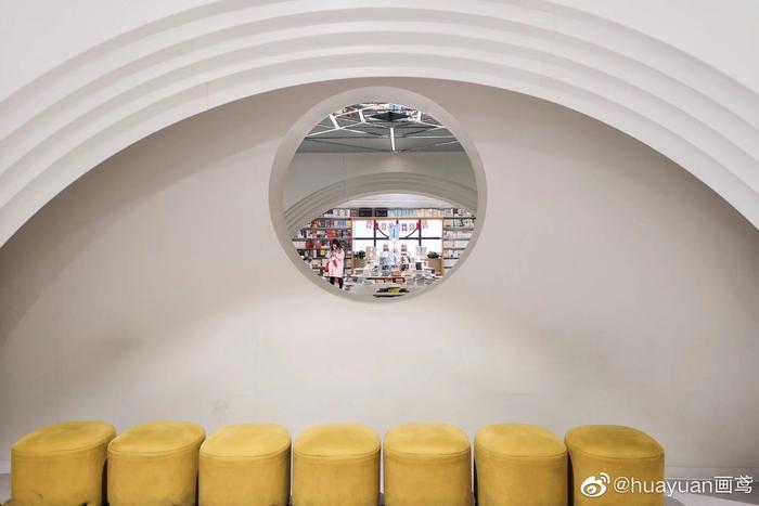 钟书阁—梦幻圣洁的书香天堂