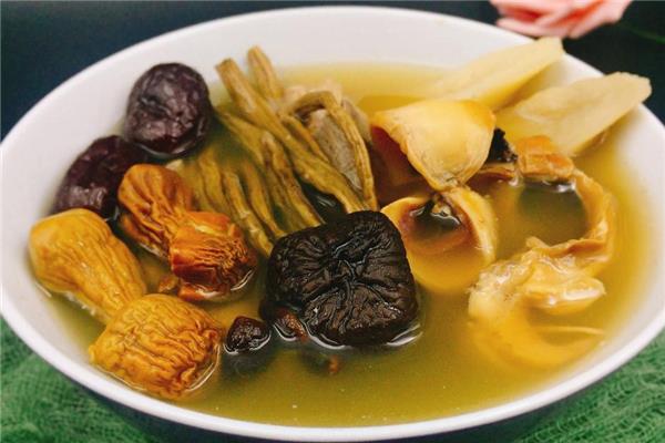 姬松茸炖鸡的做法 养生姬松茸鸡汤 姬松茸炖鸡的做法 养生姬松茸鸡汤