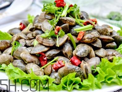 花甲用什么水泡比较好？死了的花甲能吃吗？