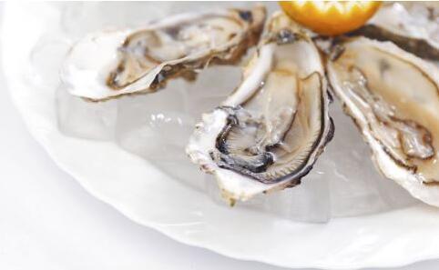 吃生蚝的3大禁忌：这样吃生蚝会害了身体，要注意了
