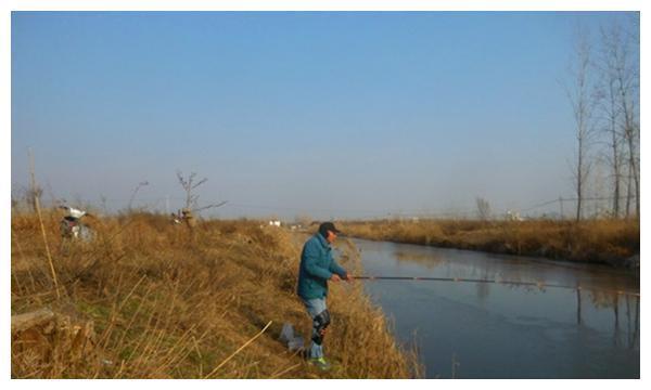 冬至过后钓鱼，牢记这6字秘诀，钓鱼淡季也能连竿上鱼！
