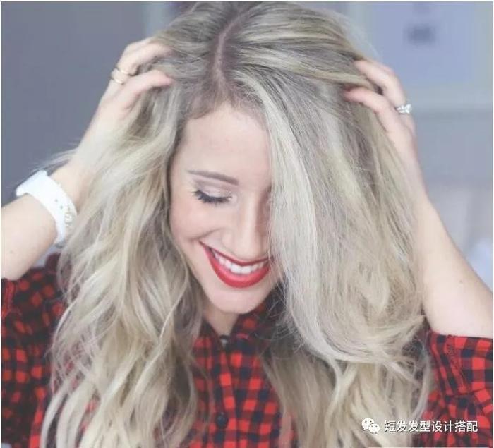 灯笼马尾的扎法详细教程图解，让马尾扎的有立体时尚感！