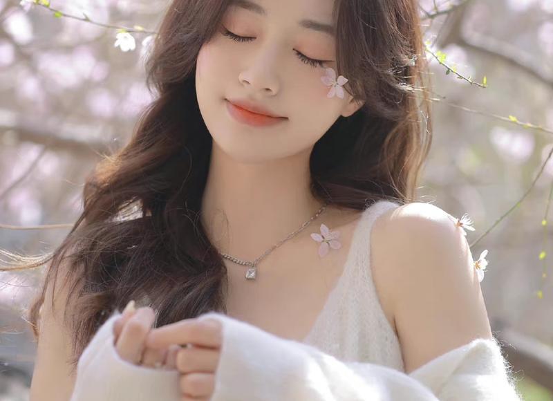 什么原因胸会变小 胸变得越来越小是为什么