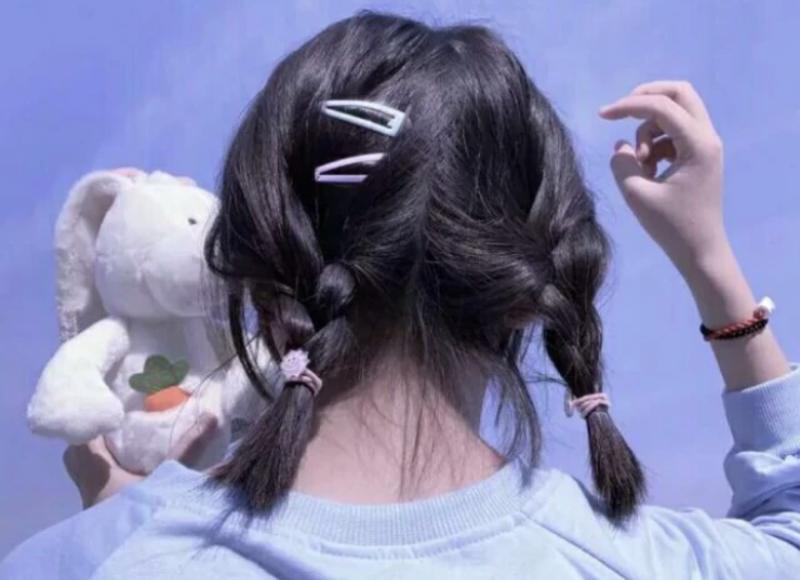 主动加男生微信聊啥啊刚开始，加男生的第一句话