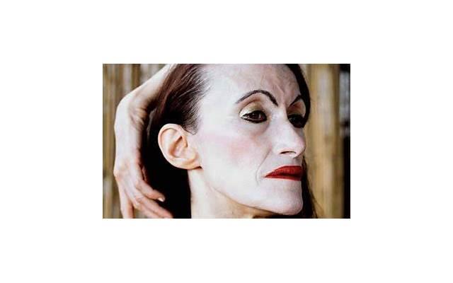 主动聊天第一句说啥？最吸引女生的十句开场白