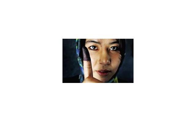怎样正确的向女生展示自己的价值，拉近关系？