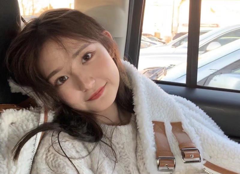 有个漂亮的女朋友是什么体验(女朋友不漂亮是种什么体验)