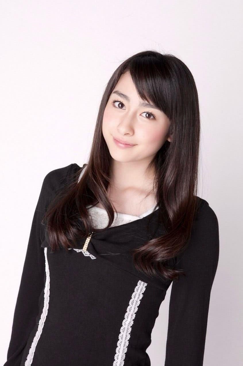 早见明里(Akari Hayami)个人资料写真作品