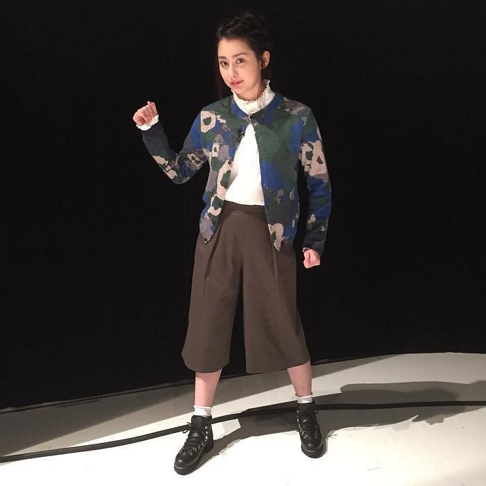 早见明里(Akari Hayami)个人资料写真作品