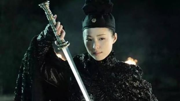 薛凯琪回应五年前骂江一燕一事,坦言自己是想夸她,不料引起误会