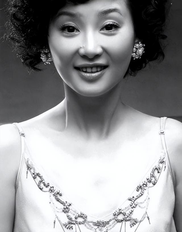 冯小刚和徐帆为什么离婚（23年后再看冯小刚与徐帆的婚姻）(9)